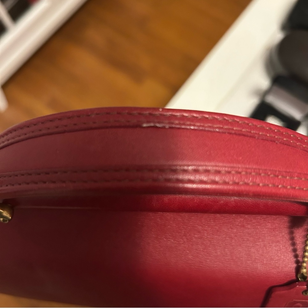 Coach Vintage Willis ♥️RED♥️ with HIDE marks (RARE) - Picture 14 of 14